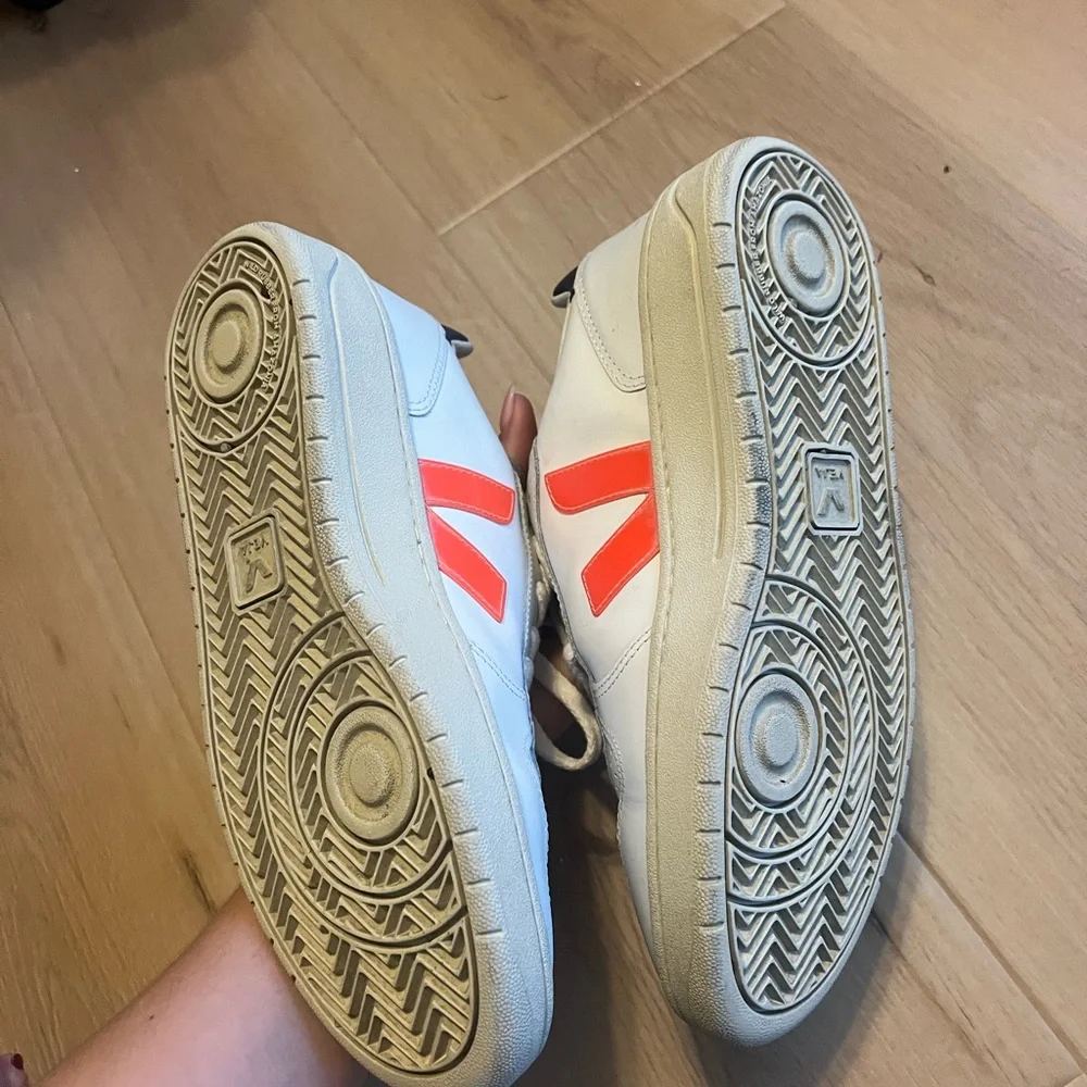 Veja White Sneakers with Orange Accent - Picture 5 of 5